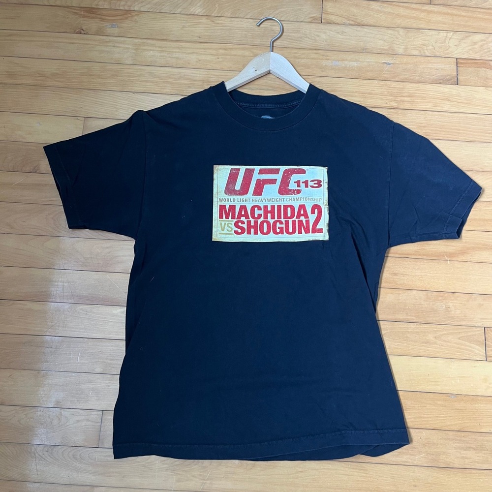 UFC 113 Machida vs Shogun 2 Graphic T-Shirt Mens XL Black MMA Event Tee 2010